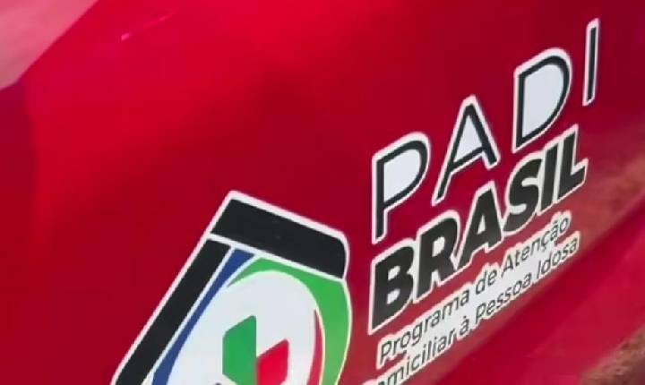 Carros de prefeituras, órgãos públicos e câmaras chamam atenção em convenção de Jerônimo; uso é permitido?
