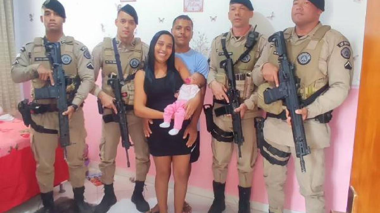Comandante-geral da PM parabeniza policiais que salvaram recém-nascida em Serrinha: 