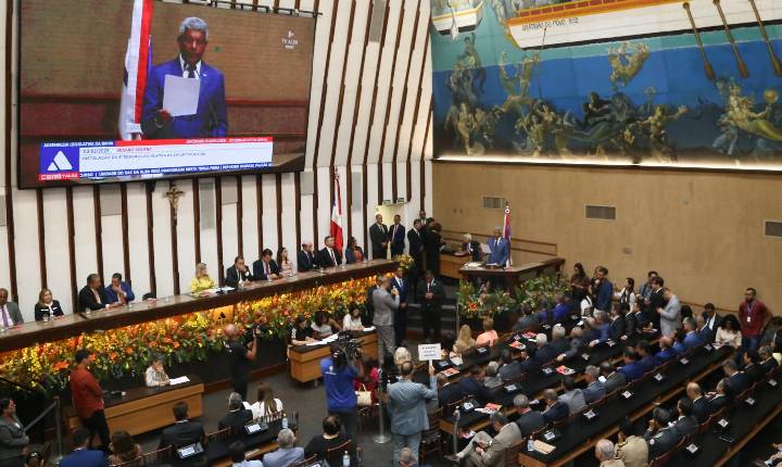 Eleição muda o jogo na Bahia: veja os 21 deputados que perderam a cadeira na ALBA