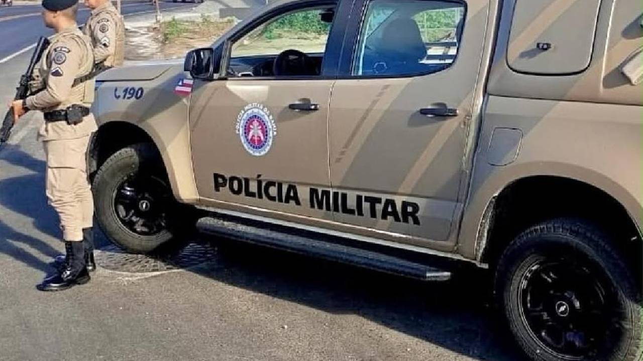 Homem de 25 anos com mandado de prisão em aberto é localizado pela PM em Serrinha