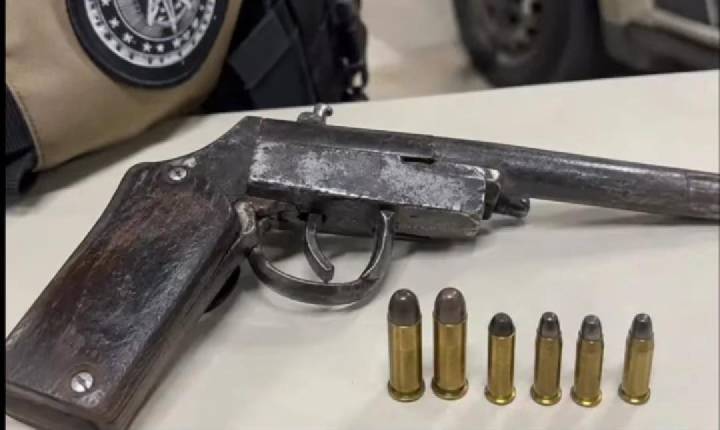 Idoso é detido com arma artesanal e seis munições em Araci