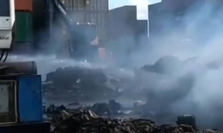 Incêndio atinge área externa da fábrica da BYD em Camaçari; veja vídeo