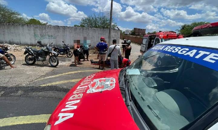 Jovem fica ferido após colisão entre duas motocicletas na BA-409, entre Coité e Serrinha