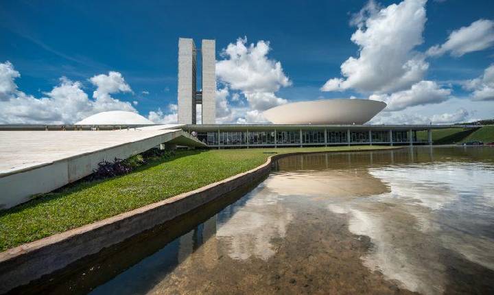 Número de candidatos a deputado federal diminui nas eleições de 2026; Bahia também registra queda