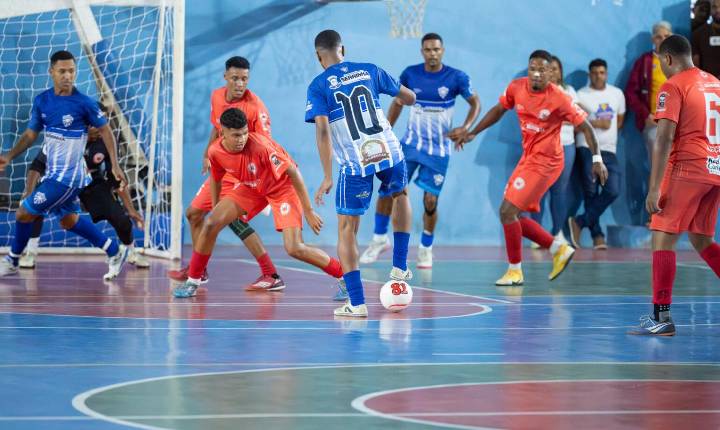 Oito equipes entram na disputa pelo título do Campeonato Serrinhense de Futsal; veja os jogos de estreia e a premiação