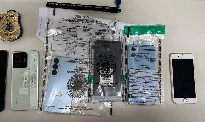 Operação Rastreio, deflagrada em Serrinha e em outros municípios, recupera 22 celulares e 21 aparelhos são restituídos pela Polícia Civil
