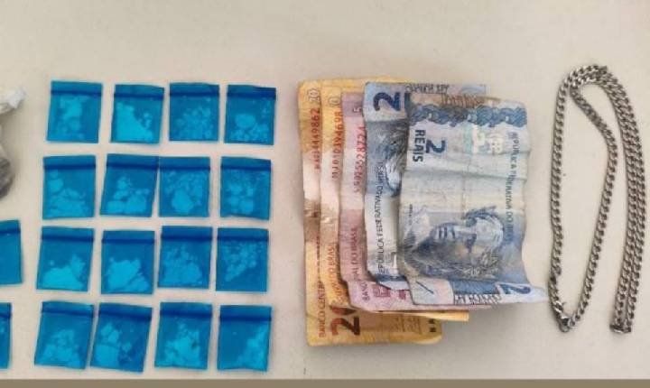 PM apreende cocaína e maconha durante patrulhamento em Serrinha