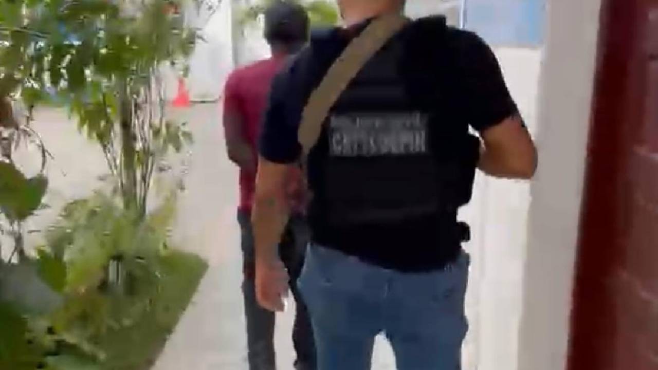 Polícia Civil cumpre mandado de prisão e localiza foragido em Serrinha