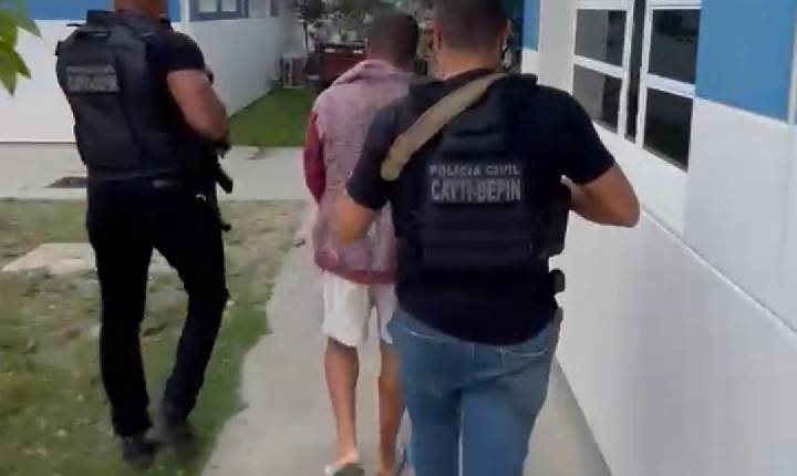 Polícia Civil cumpre mandado e prende foragido por descumprimento de medida protetiva em Biritinga