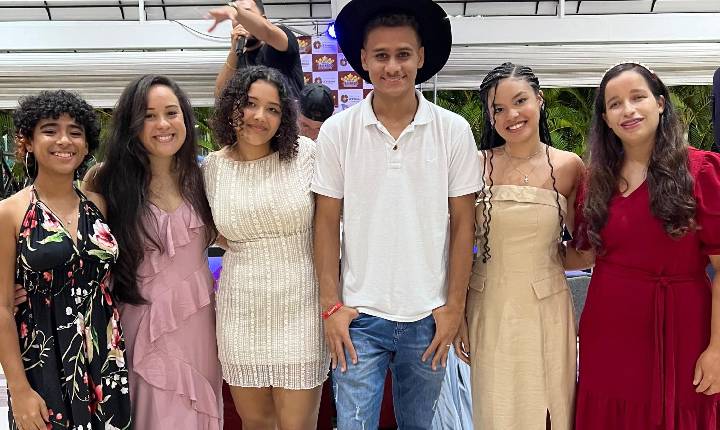 Show de Talentos Shopping Serrinha 2026 começa neste domingo e promete emocionar o público com apresentações imperdíveis