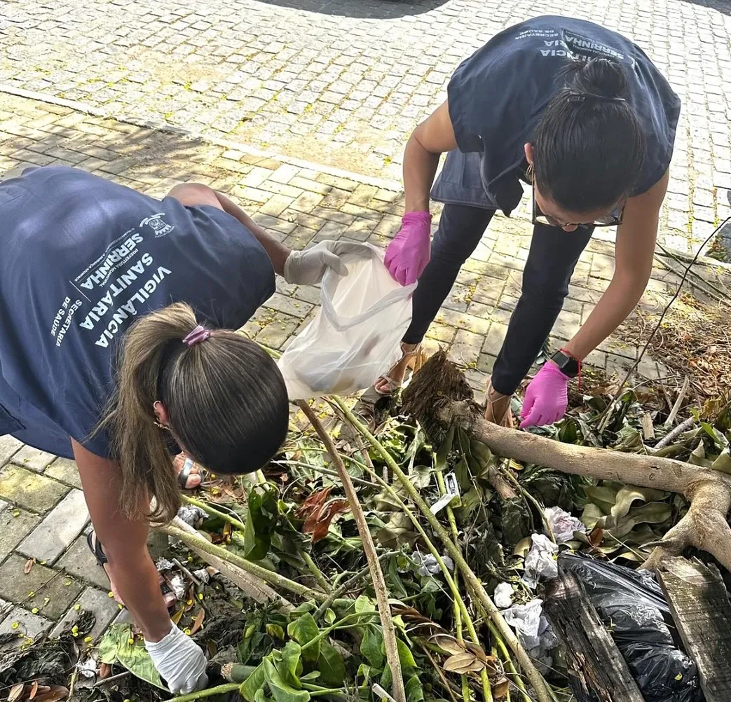 Vigilância Sanitária de Serrinha recolhe resíduos hospitalares descartados irregularmente
