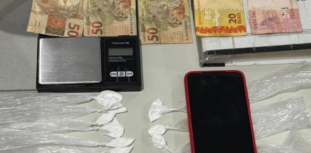 Dois homens são detidos em Serrinha após flagra com drogas na zona rural