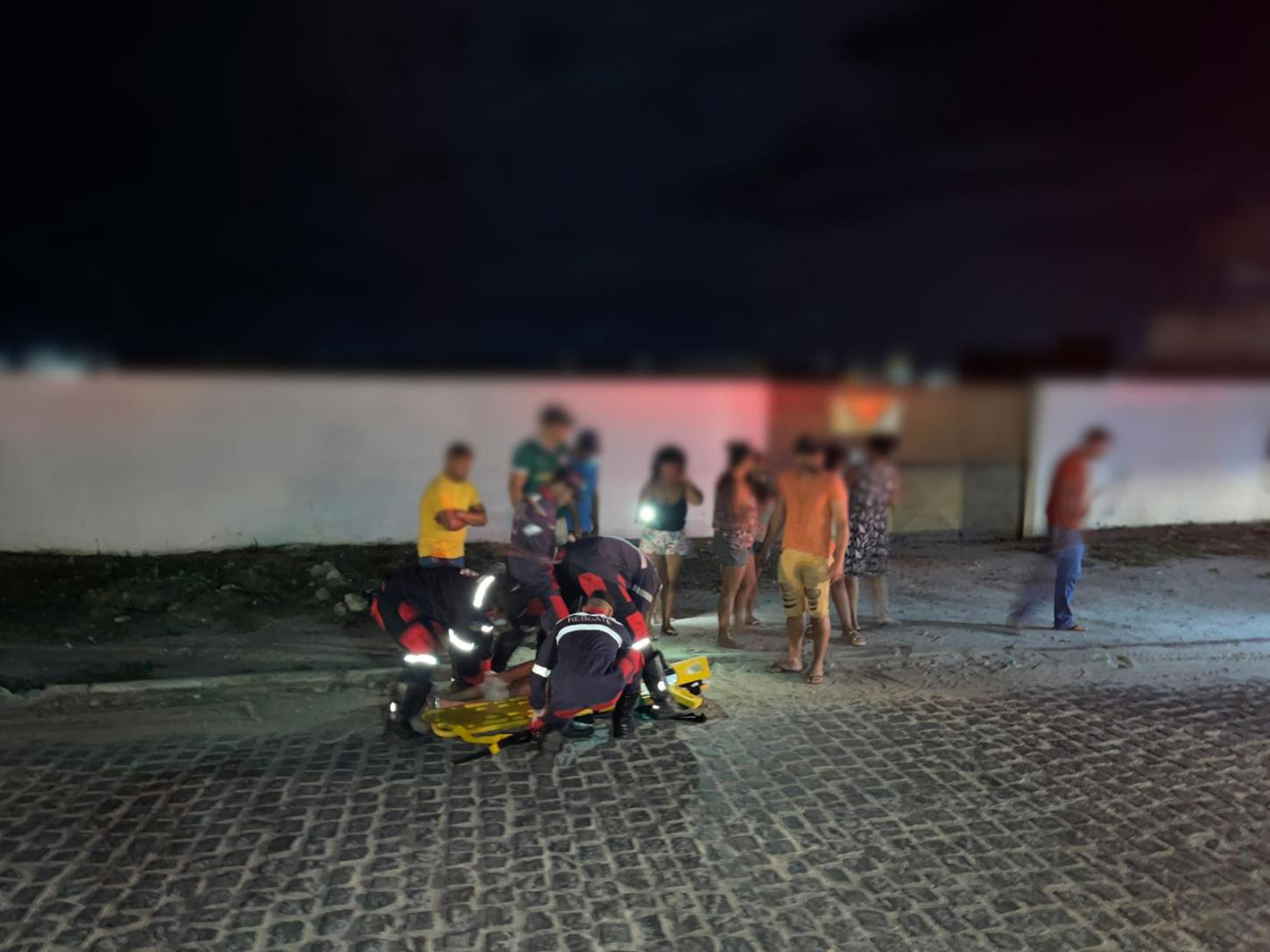 Duas jovens ficam feridas em queda de moto na BA-120 entre Coité e Riachão do Jacuípe