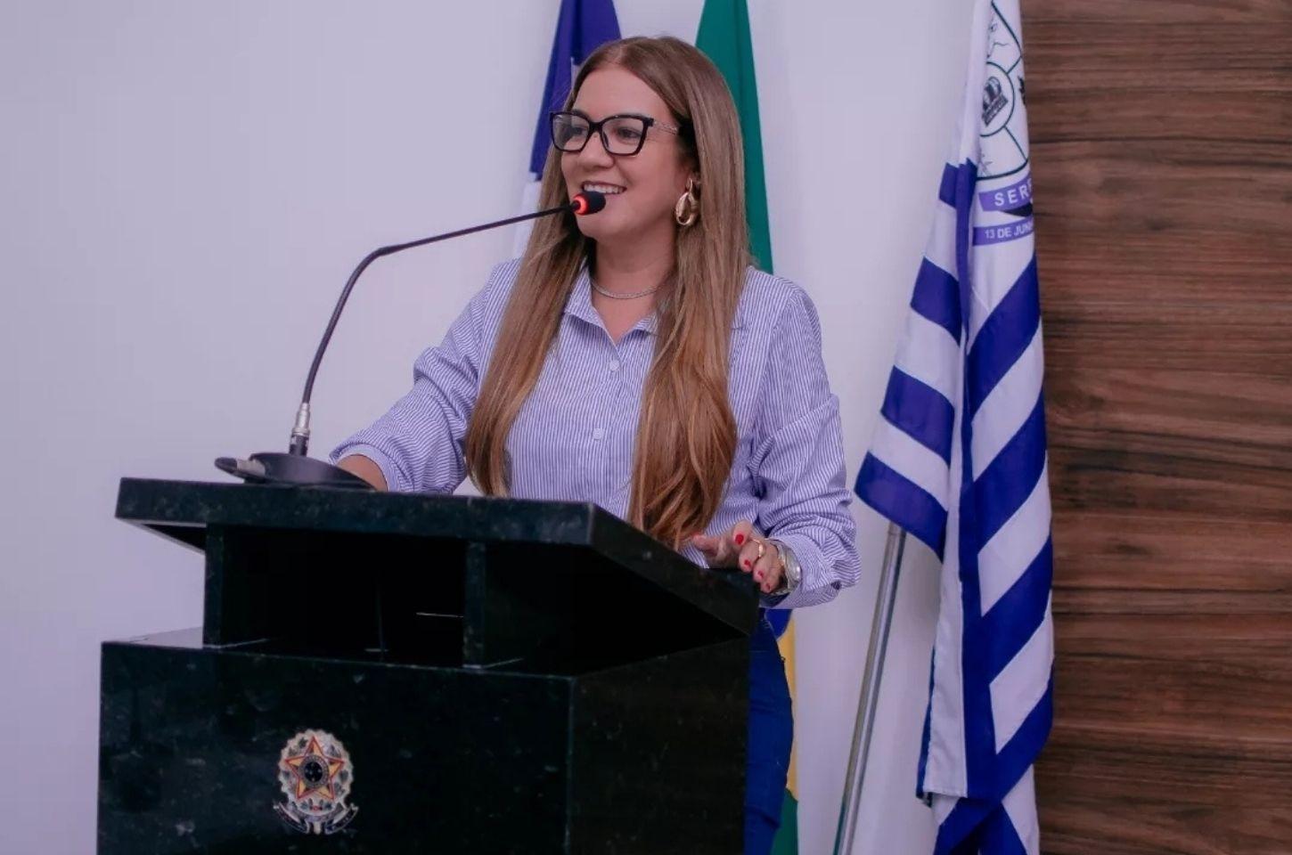 Edylene Ferreira analisa limpeza pública em Serrinha e propõe projeto de conscientização 