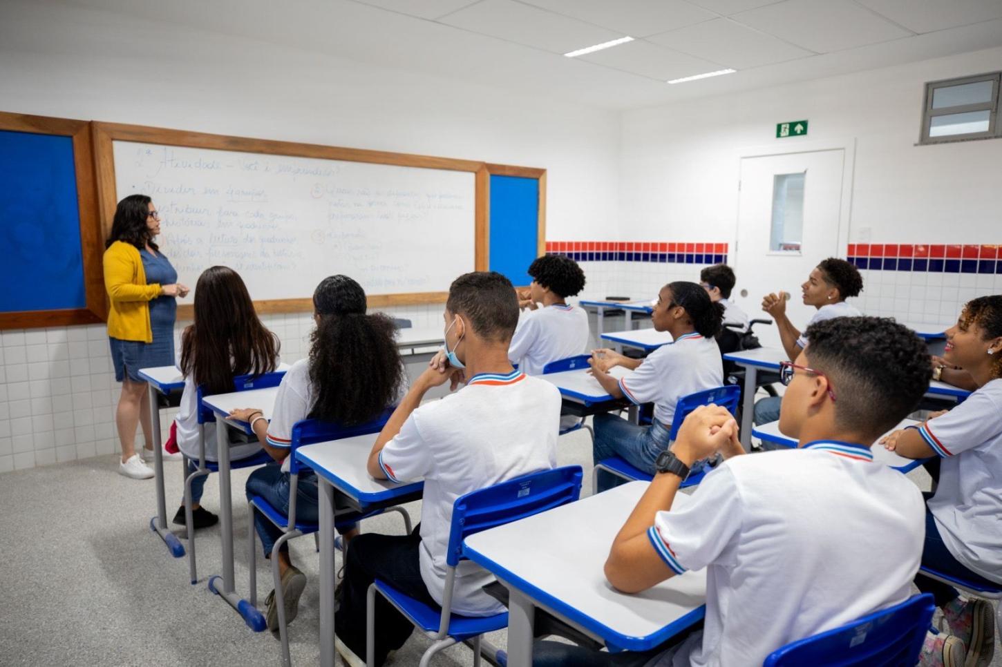 Governo da Bahia convoca novos profissionais para atuar na rede estadual de ensino