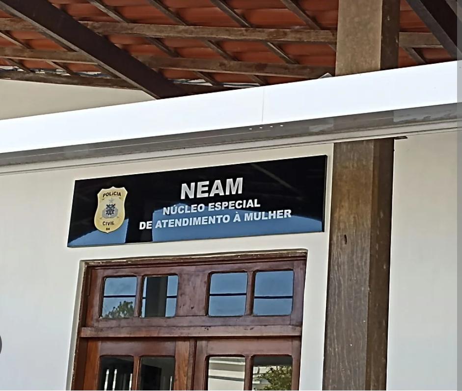 Homem é conduzido ao Neam por suspeita de violência doméstica em Serrinha