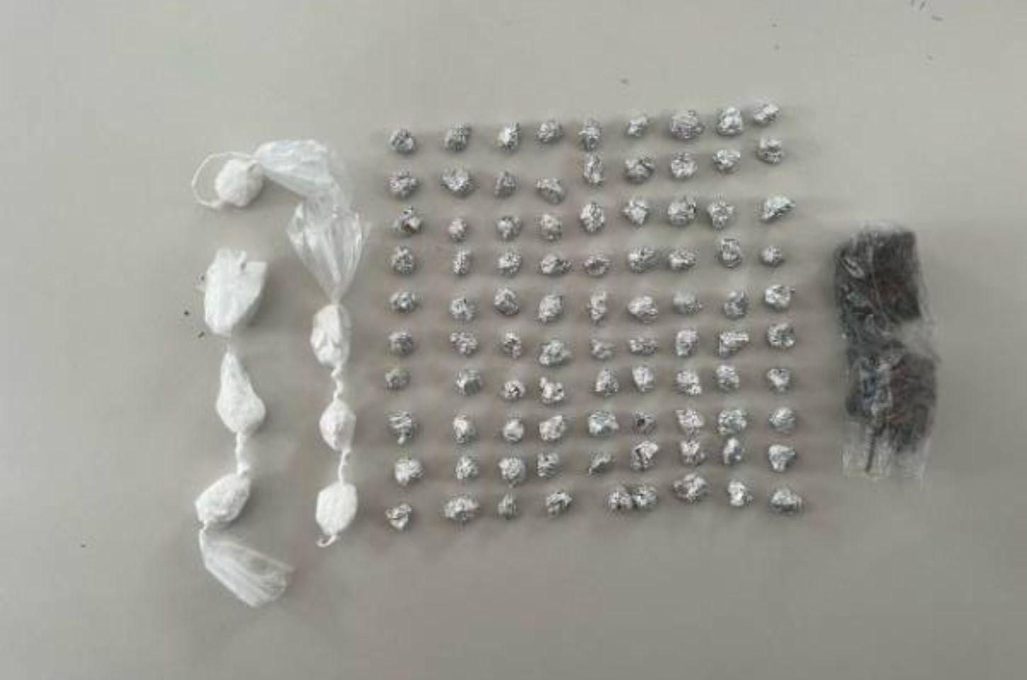 Jovem de 19 anos é preso por suspeita de tráfico de drogas em Serrinha