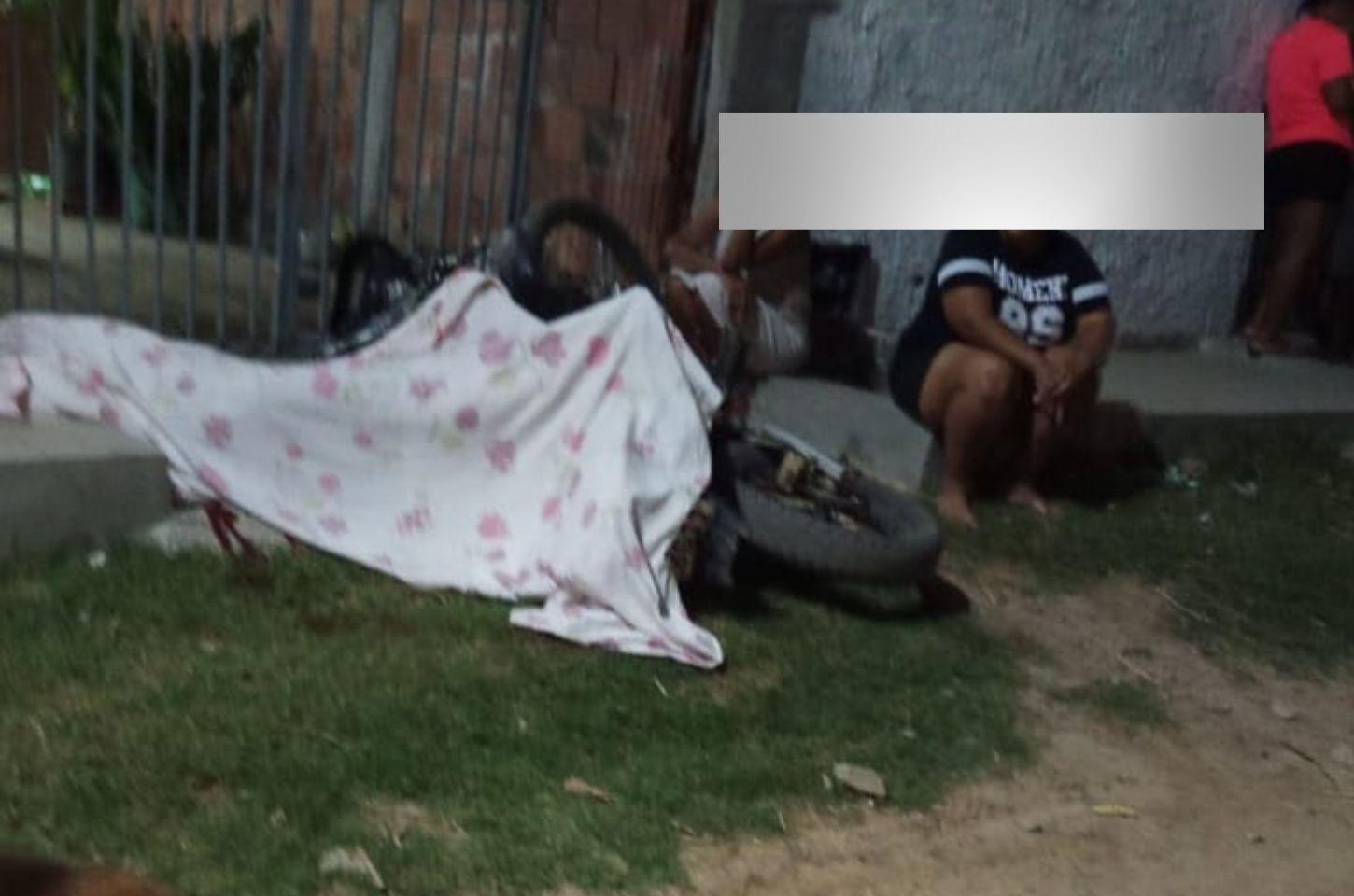 Jovem é morto com cerca de dez disparos de arma de fogo em Santa Bárbara