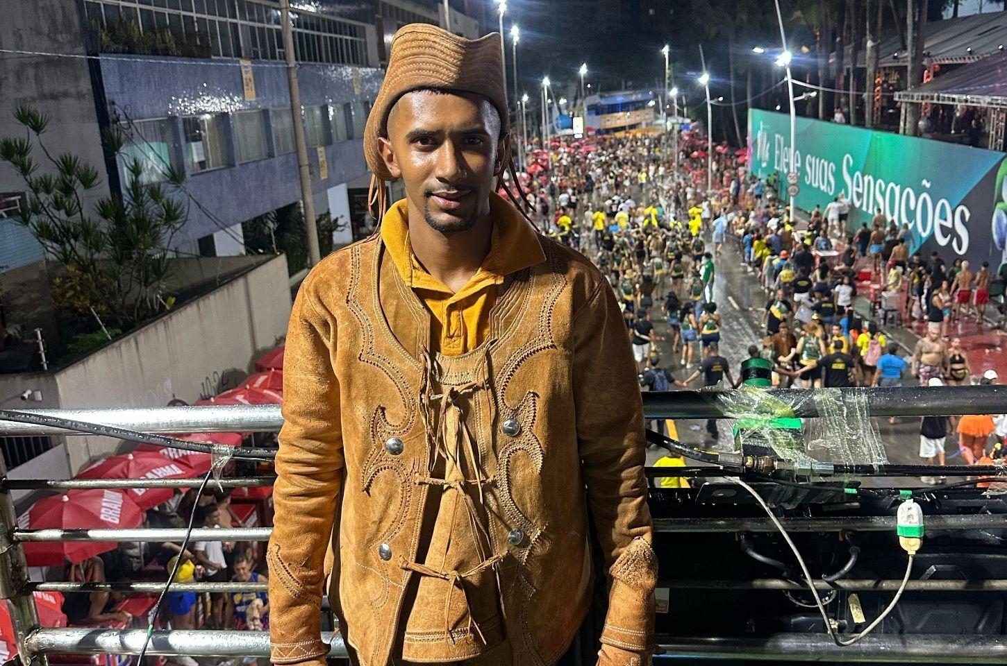 Aboiador Victor Vaqueiro leva cultura de Serrinha ao Carnaval: 