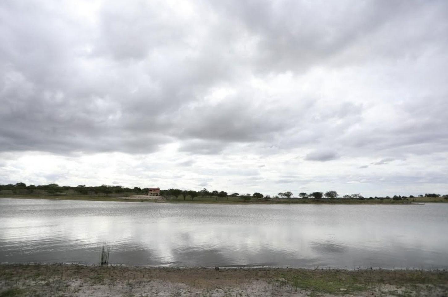 Açude de Cabeça da Vaca poderá passar por revitalização após visita