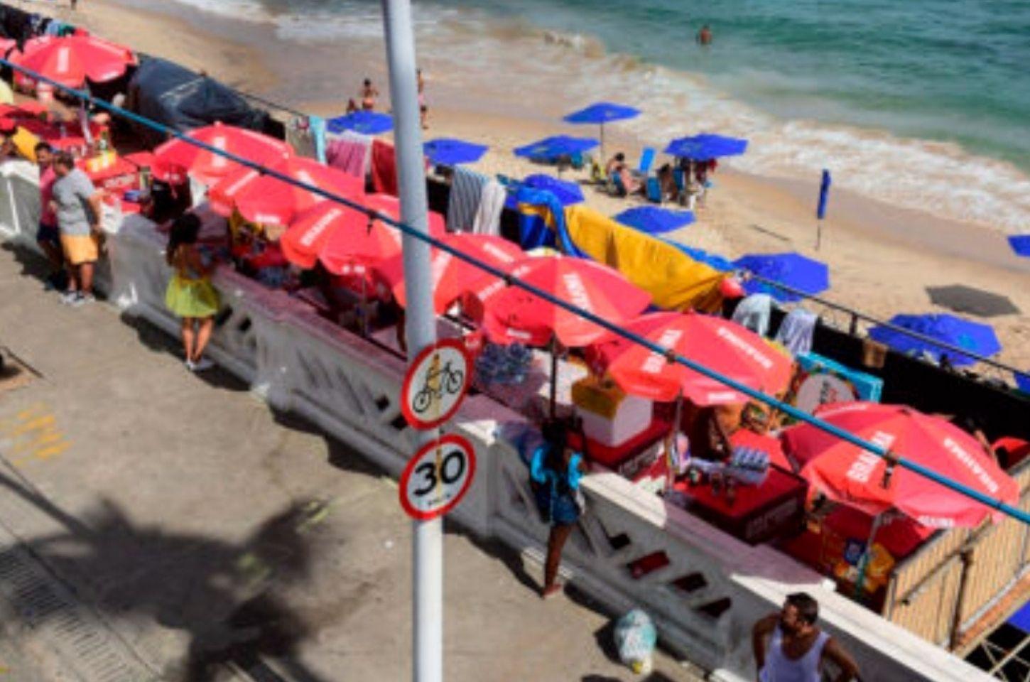 Ambulante lamenta prejuízo e dificuldades na Passarela dos Ambulantes na Barra