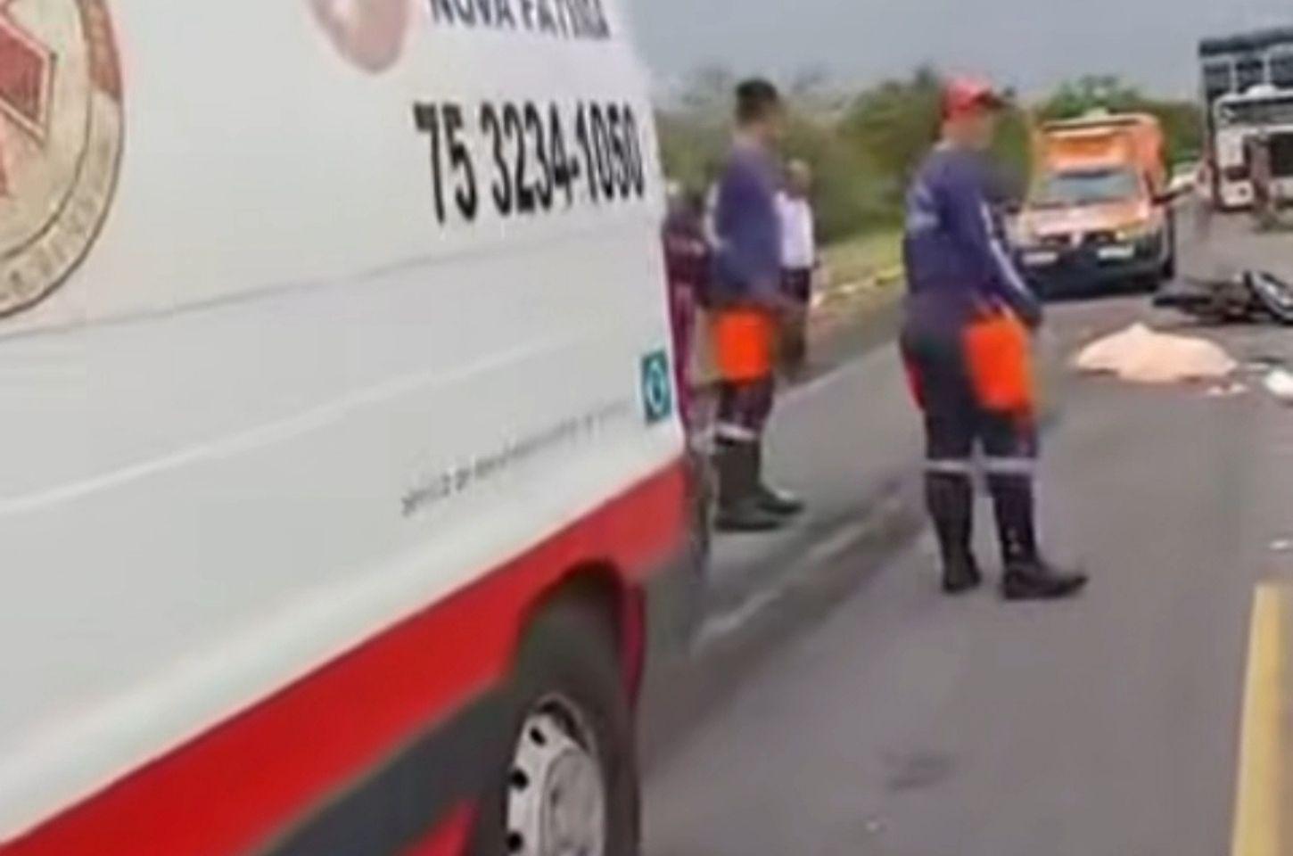 Dois homens morrem em acidente na BR-324, próximo a Nova Fátima