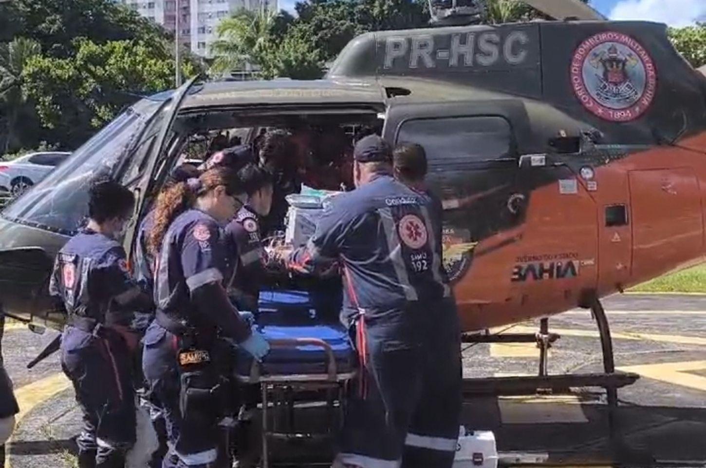Helicóptero do Corpo de Bombeiros resgata criança ferida por coice de cavalo