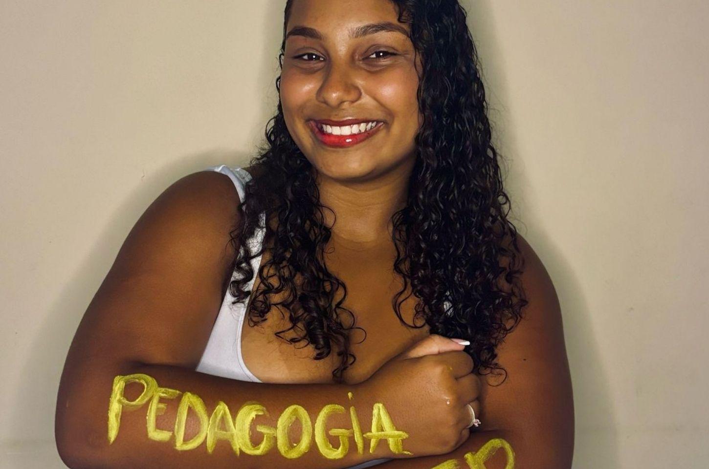 Jovem que emocionou a mãe com notícia da aprovação na Uneb Serrinha revela rotina e sonhos