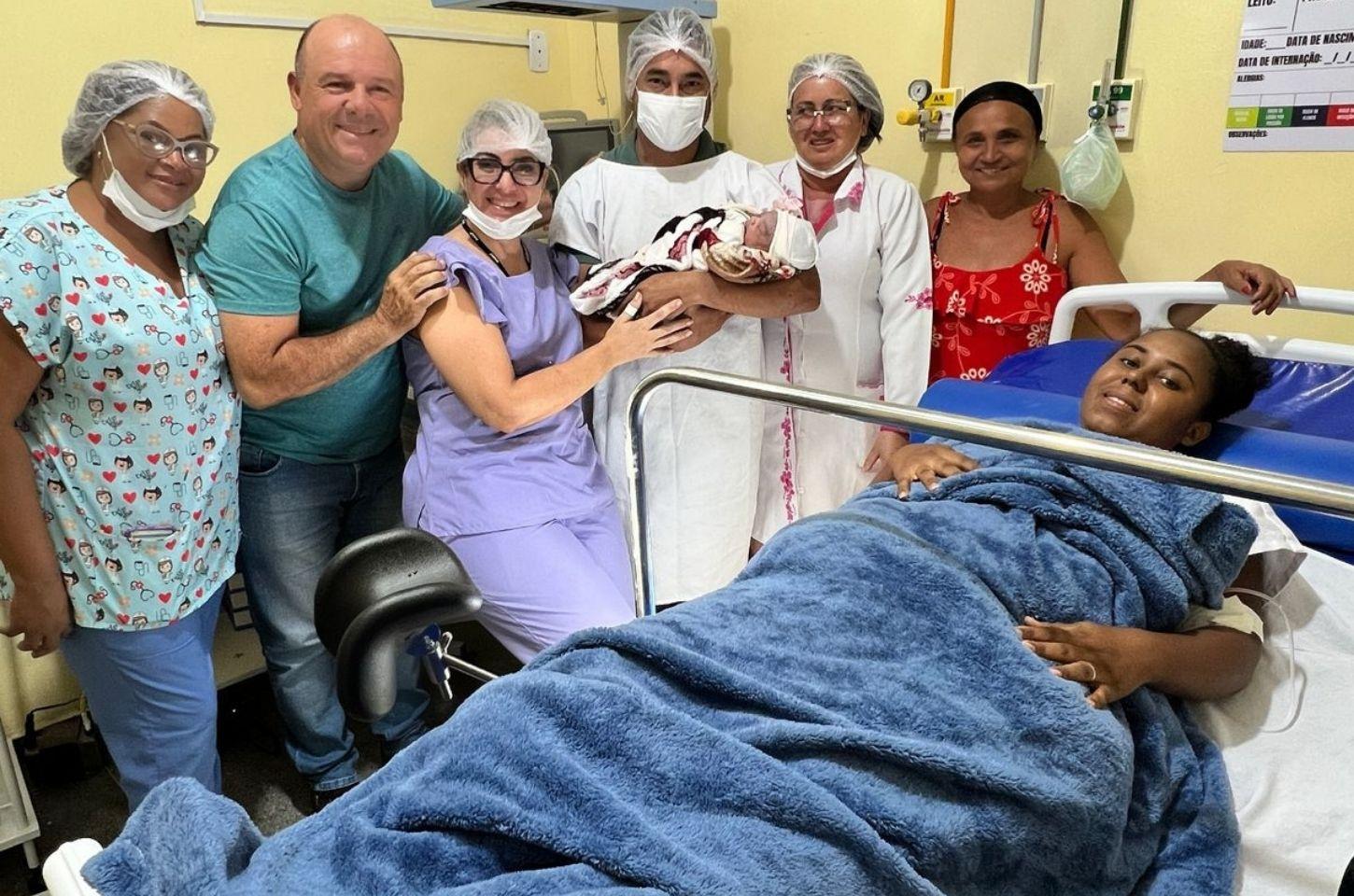 Nasce a primeira bebê no Centro de Parto Normal de Serrinha