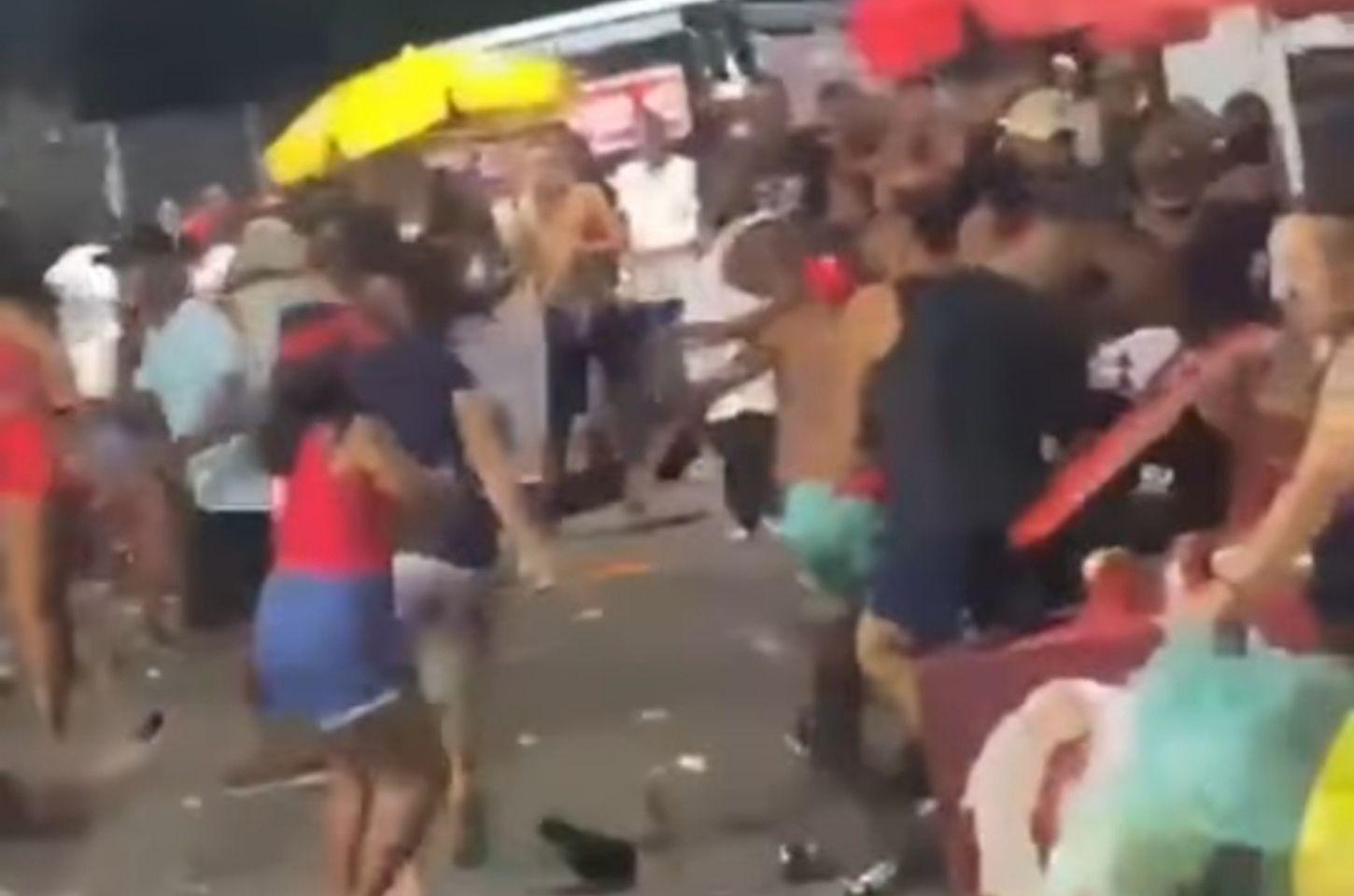 Quatro pessoas ficam feridas após disparos de arma de fogo no Carnaval