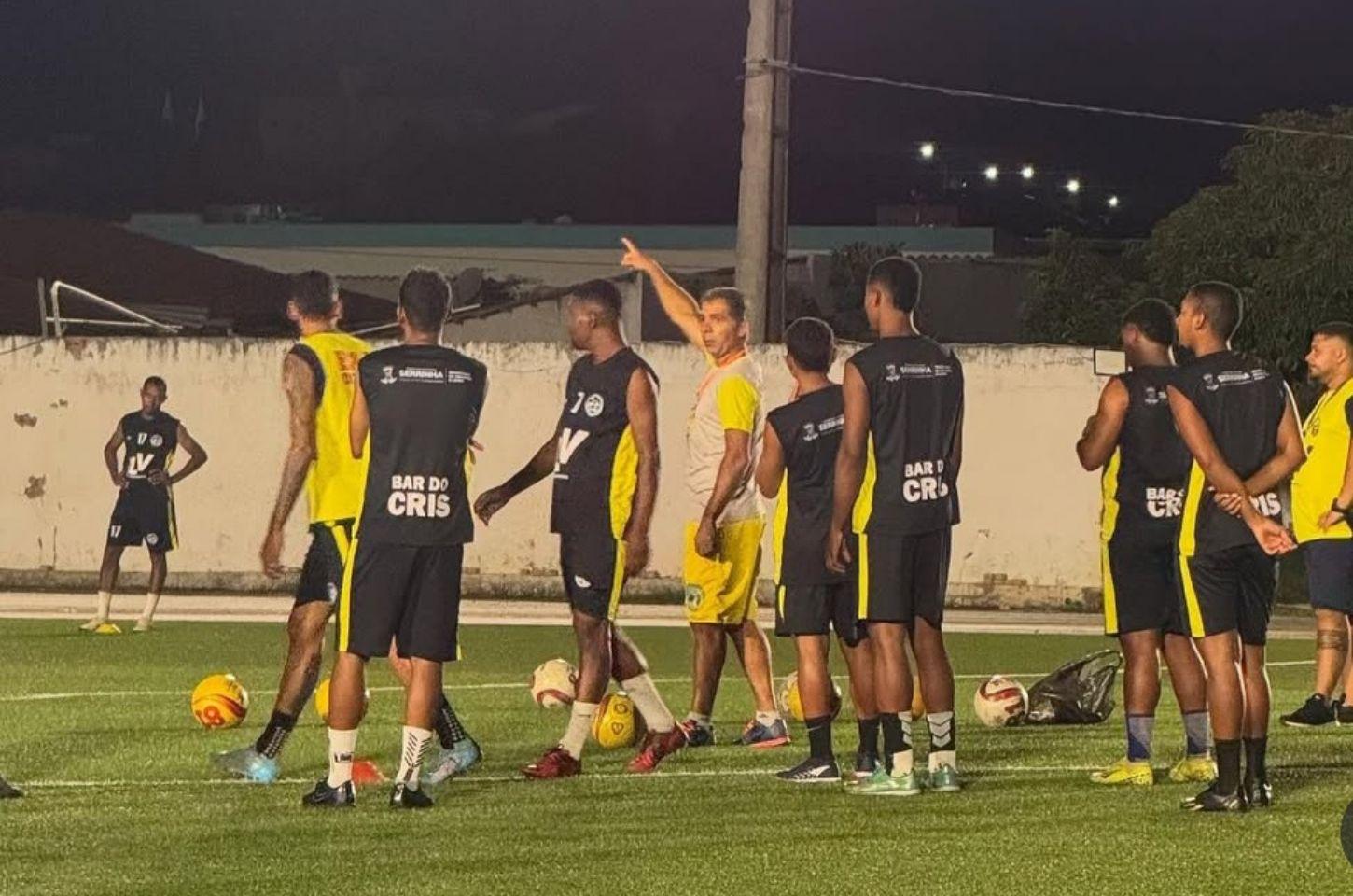 Treinador do Sertanejo analisa preparação para a estreia no Intervale