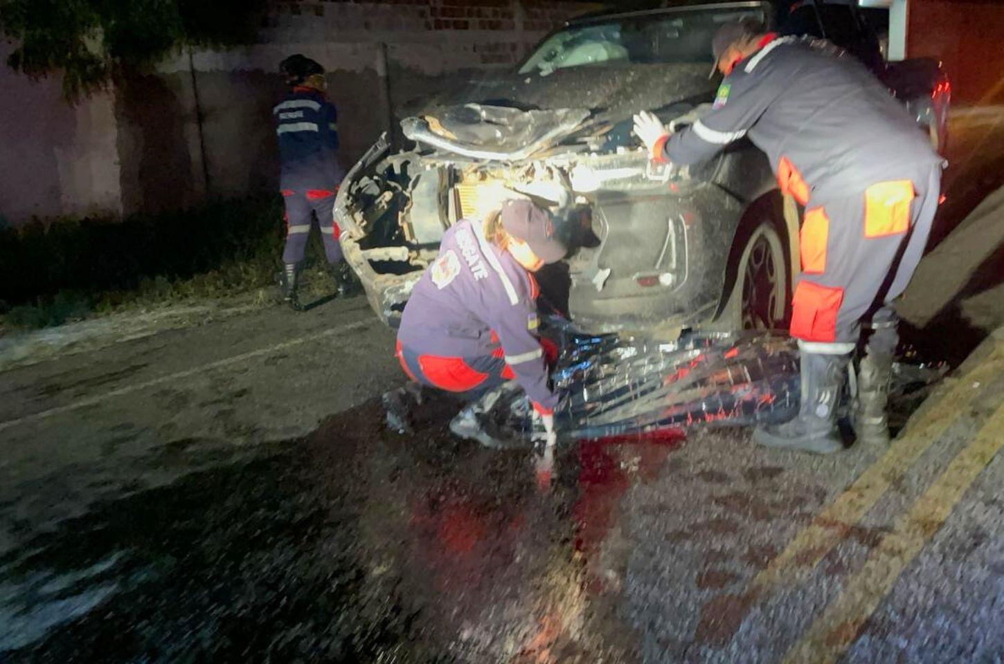 Acidente entre Hilux e moto deixa uma vítima fatal na BA-411 em Coité
