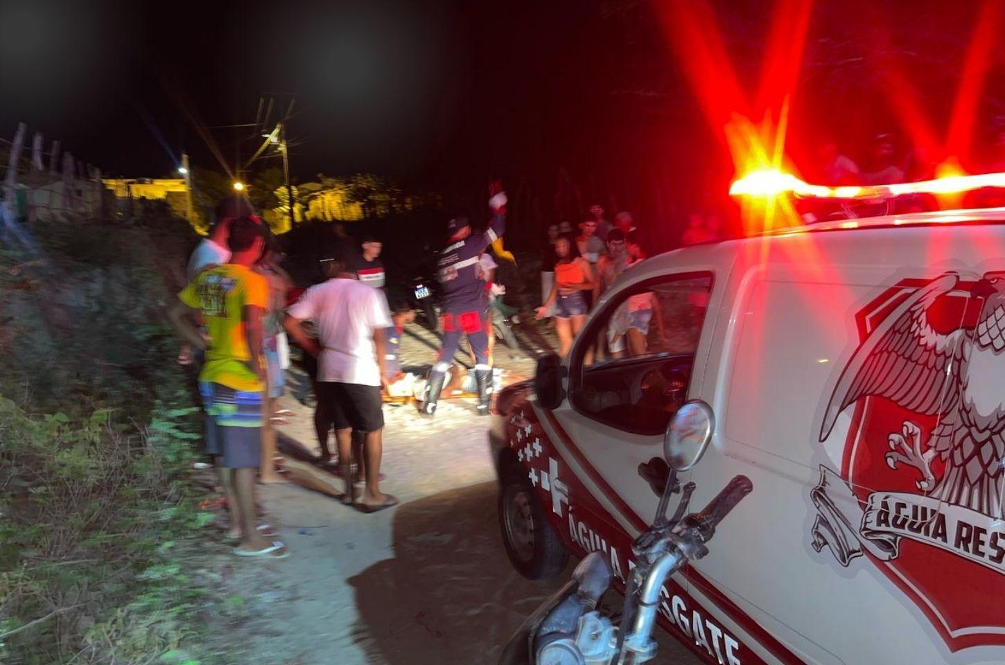 Homem fica ferido após cair de moto em Coité; vítima estava sem capacete