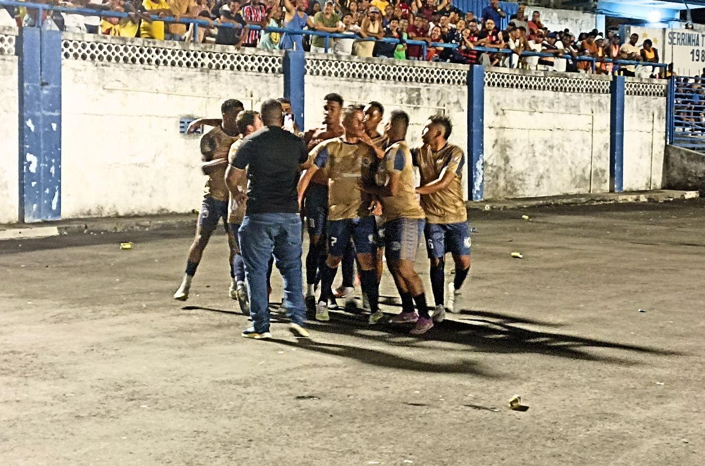 Botafogo/Base Inicial vence o Chapada e fica com título do Serrinhense 2025