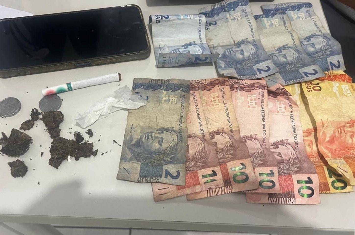 Homem com passagens em outros municípios é detido por porte de drogas em Biritinga