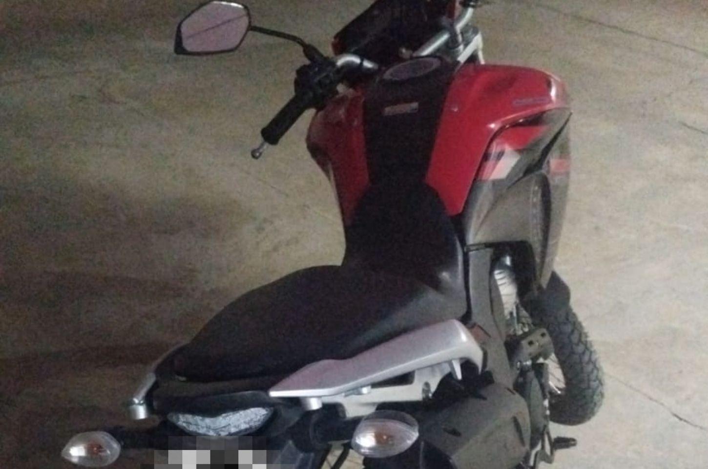 Motocicleta com suspeita de clonagem é apreendida pela Polícia Civil em Serrinha