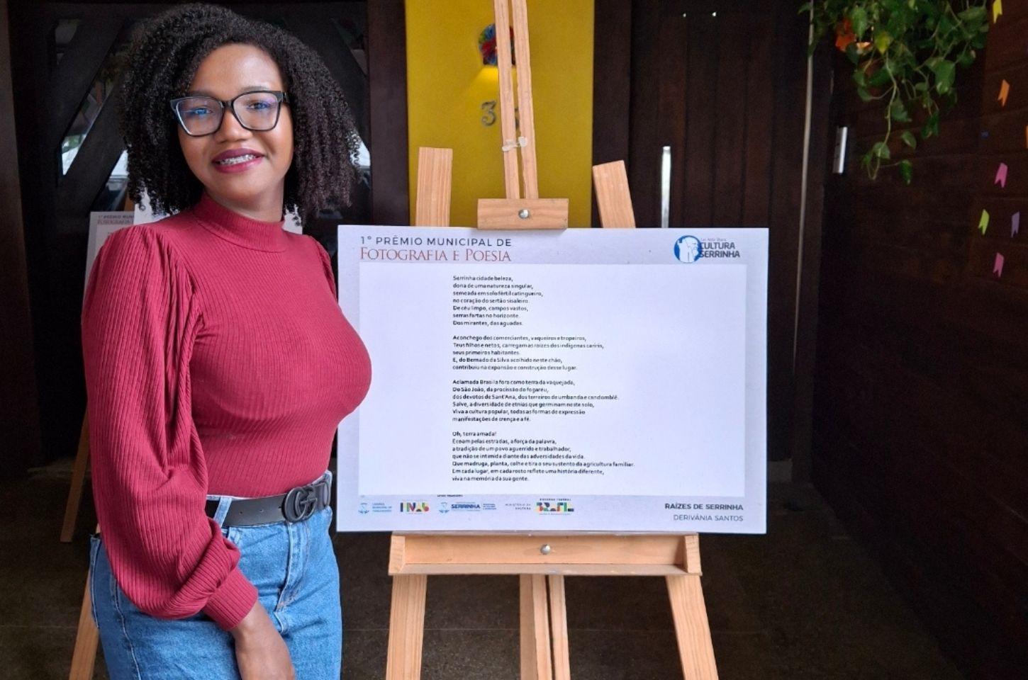 Derivânia Santos é premiada em 1º Prêmio Municipal de Fotografia e Poesia de Serrinha
