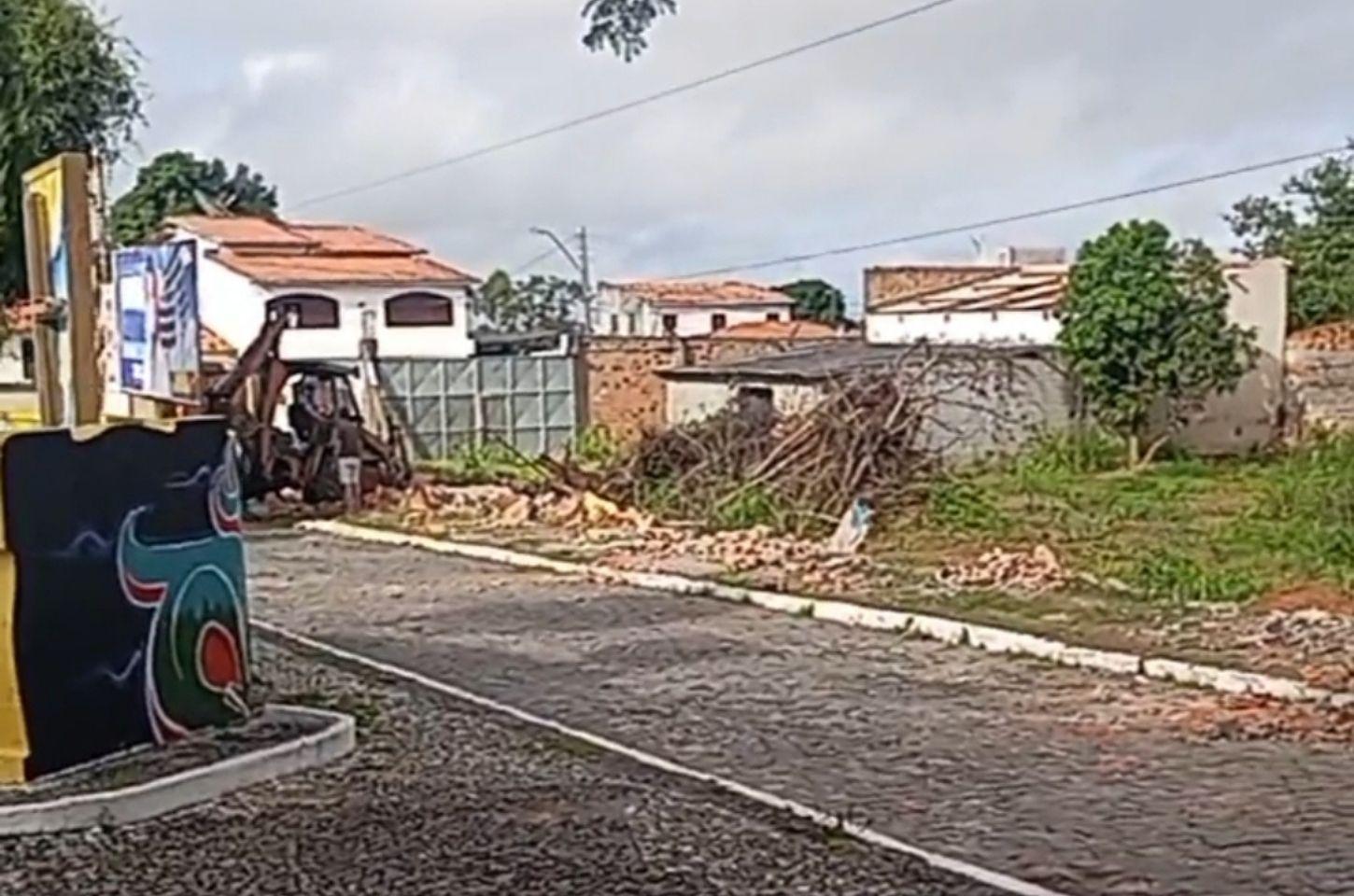 Muro que recebeu grafiti do Serrinha In Cores é demolido; Organização lamenta ocorrido