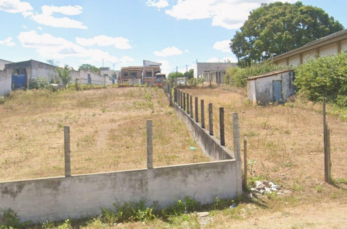 Prefeitura de Serrinha anuncia leilões de lotes e imóveis; Confira data e os itens 