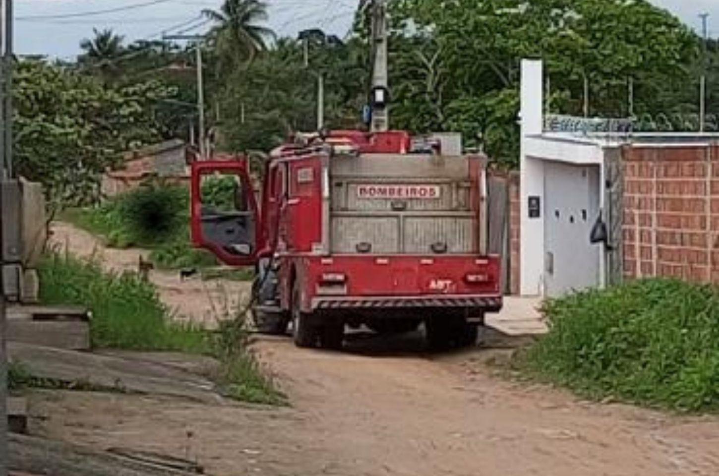 Bombeiros combatem curto-circuito em Serrinha, e faz alerta: 