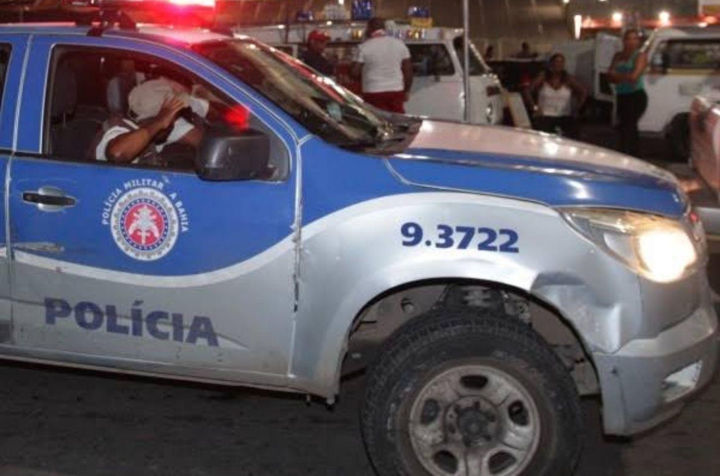 Mulher com mandado de prisão é detida pela PM em Serrinha
