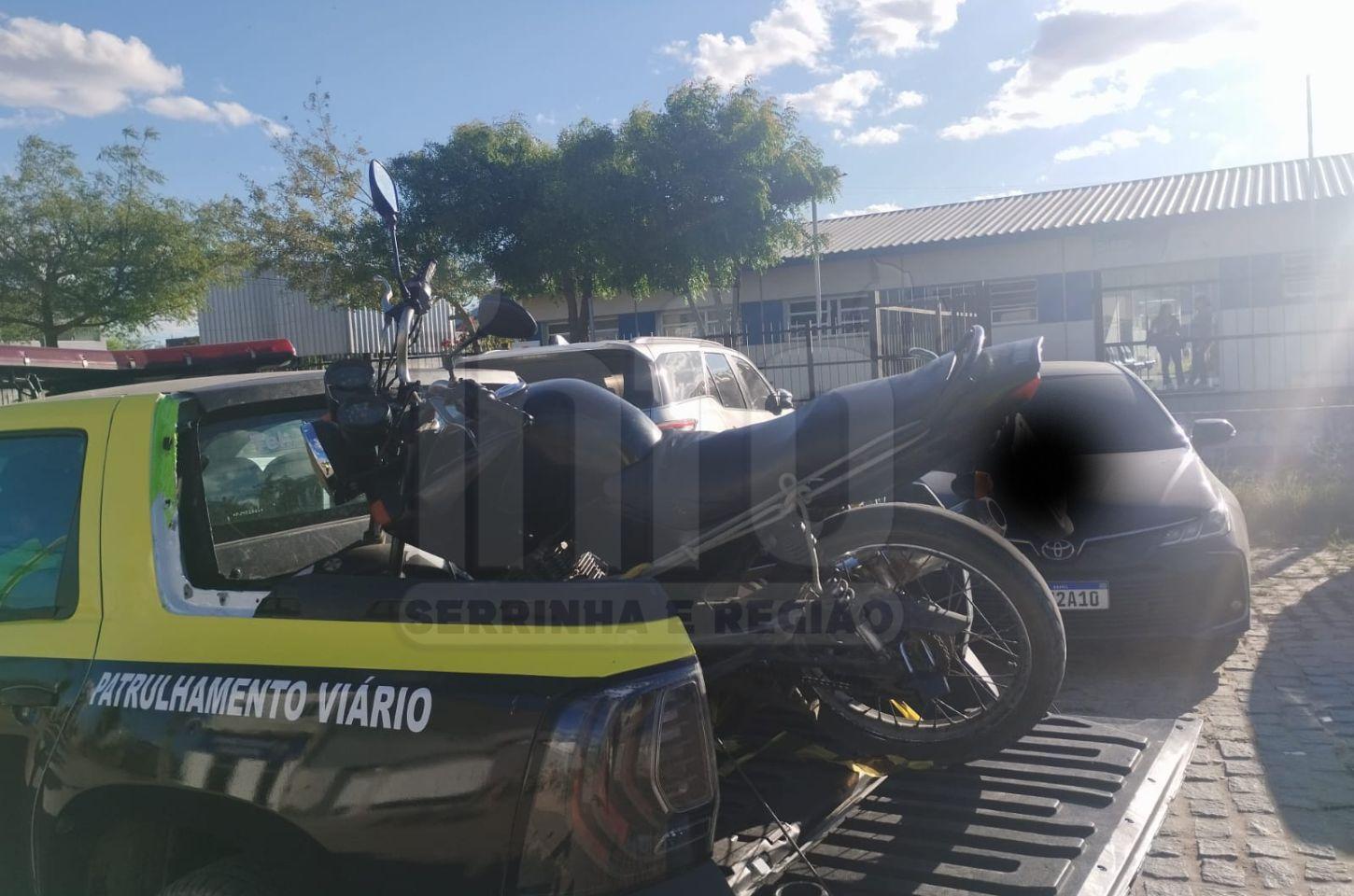 Agentes de Trânsito identificam e apreendem motocicleta com indícios de adulteração em Serrinha