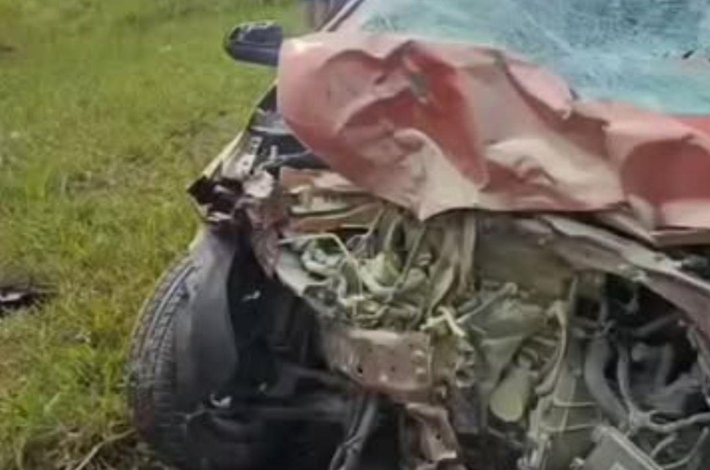 Colisão entre carro e motocicletas deixa dois mortos e oito feridos na Bahia