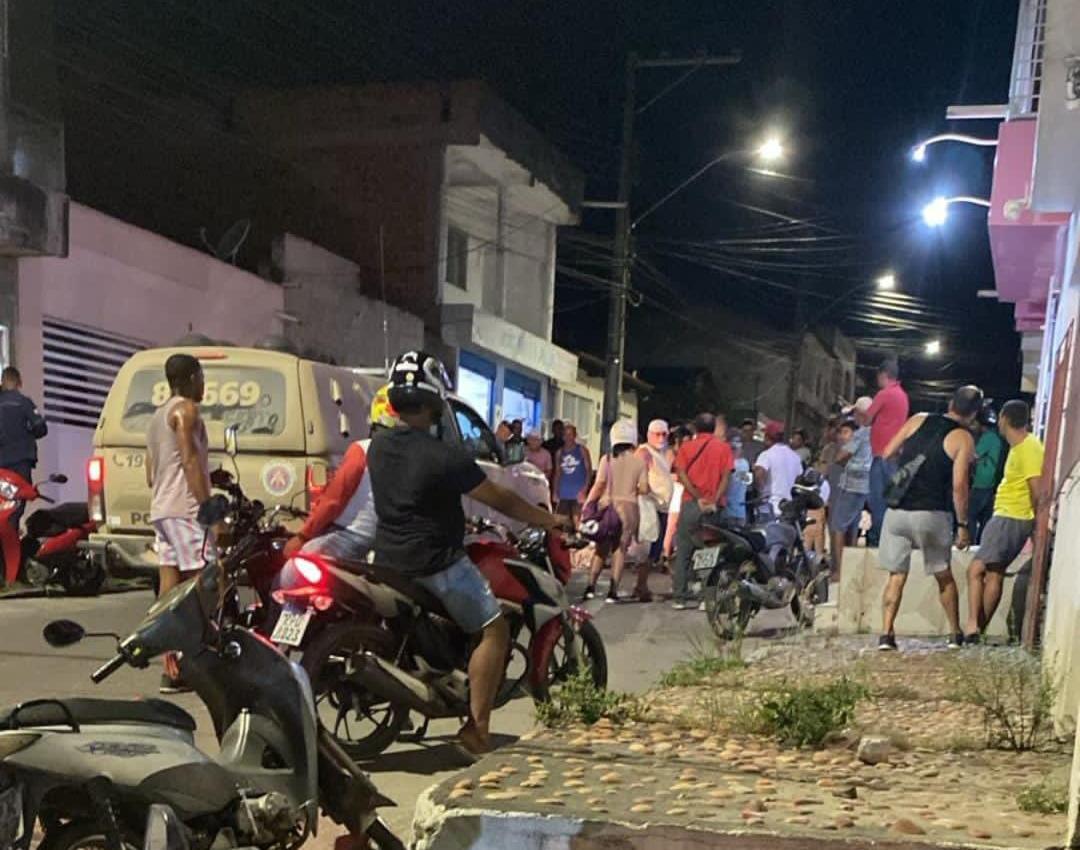 Homem fica ferido após colisão envolvendo motocicleta em Serrinha