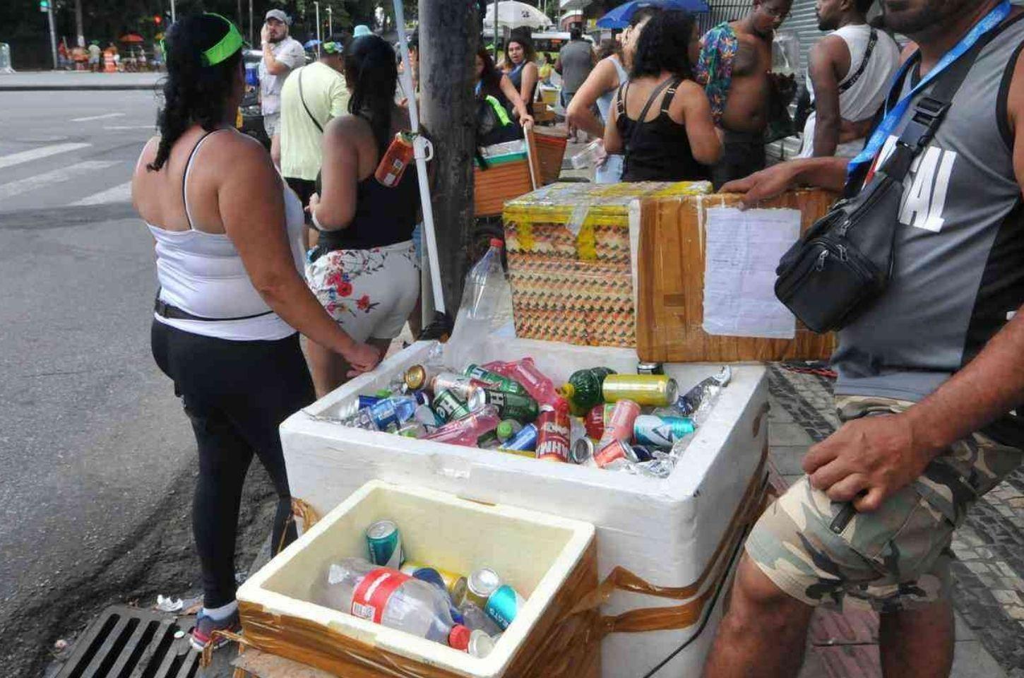 Micareta de Serrinha inicia cadastramento de ambulantes; Confira taxas e detalhes importantes