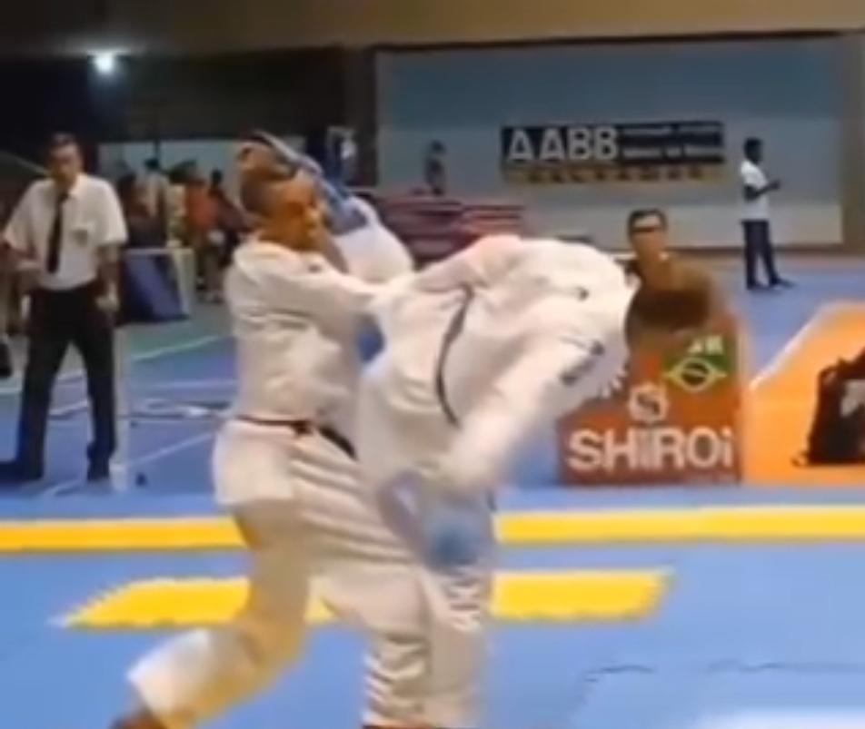 Atletas de Serrinha conquistam nove medalhas no Open Nacional de Karatê em Salvador