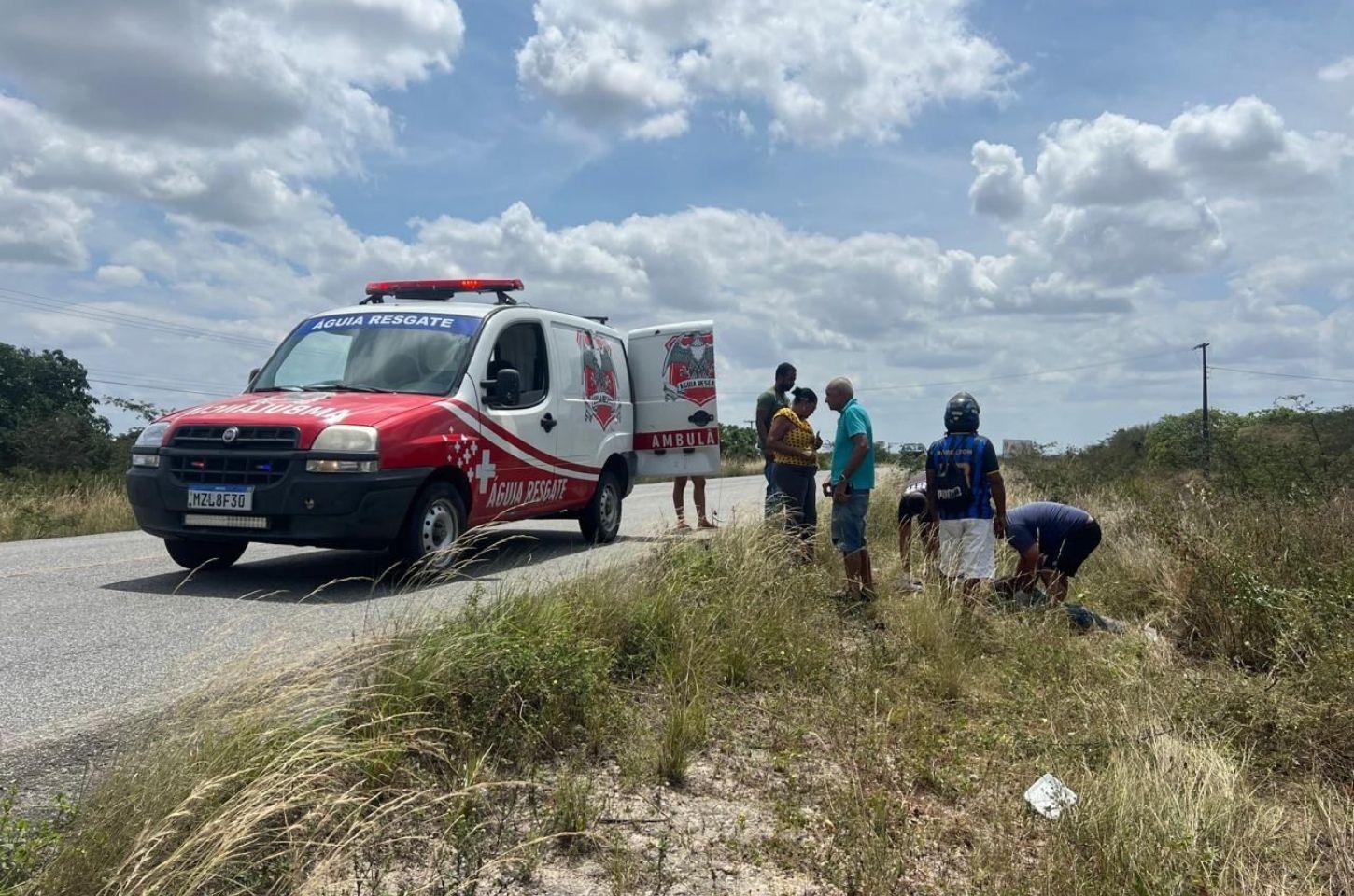 Homem fica ferido após cair de motocicleta na BA-409 entre Coité e Serrinha