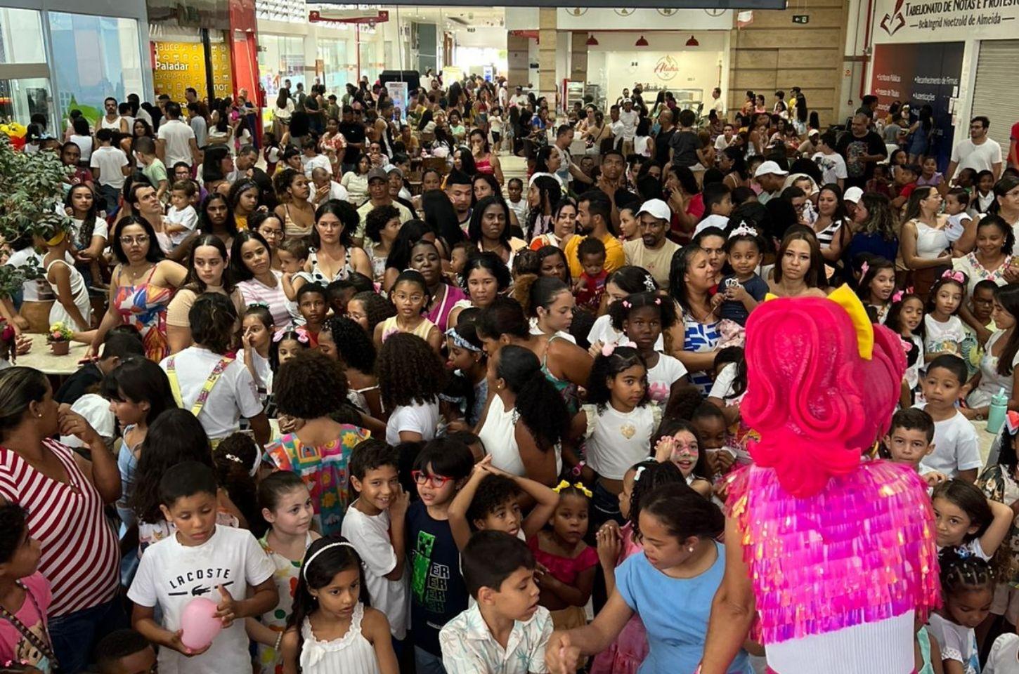 Shopping Serrinha promove Festival das Cores em celebração ao Dia das Crianças