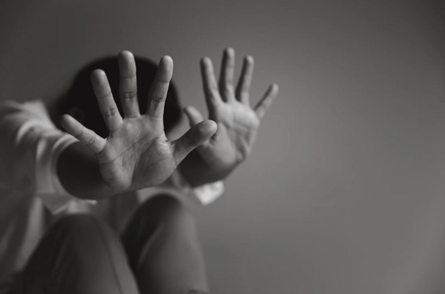 Mulher denuncia agressão física em Serrinha; suspeito não é localizado