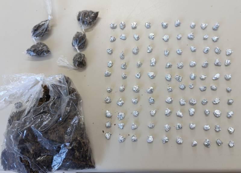 PM prende dois homens por tráfico de drogas em Serrinha
